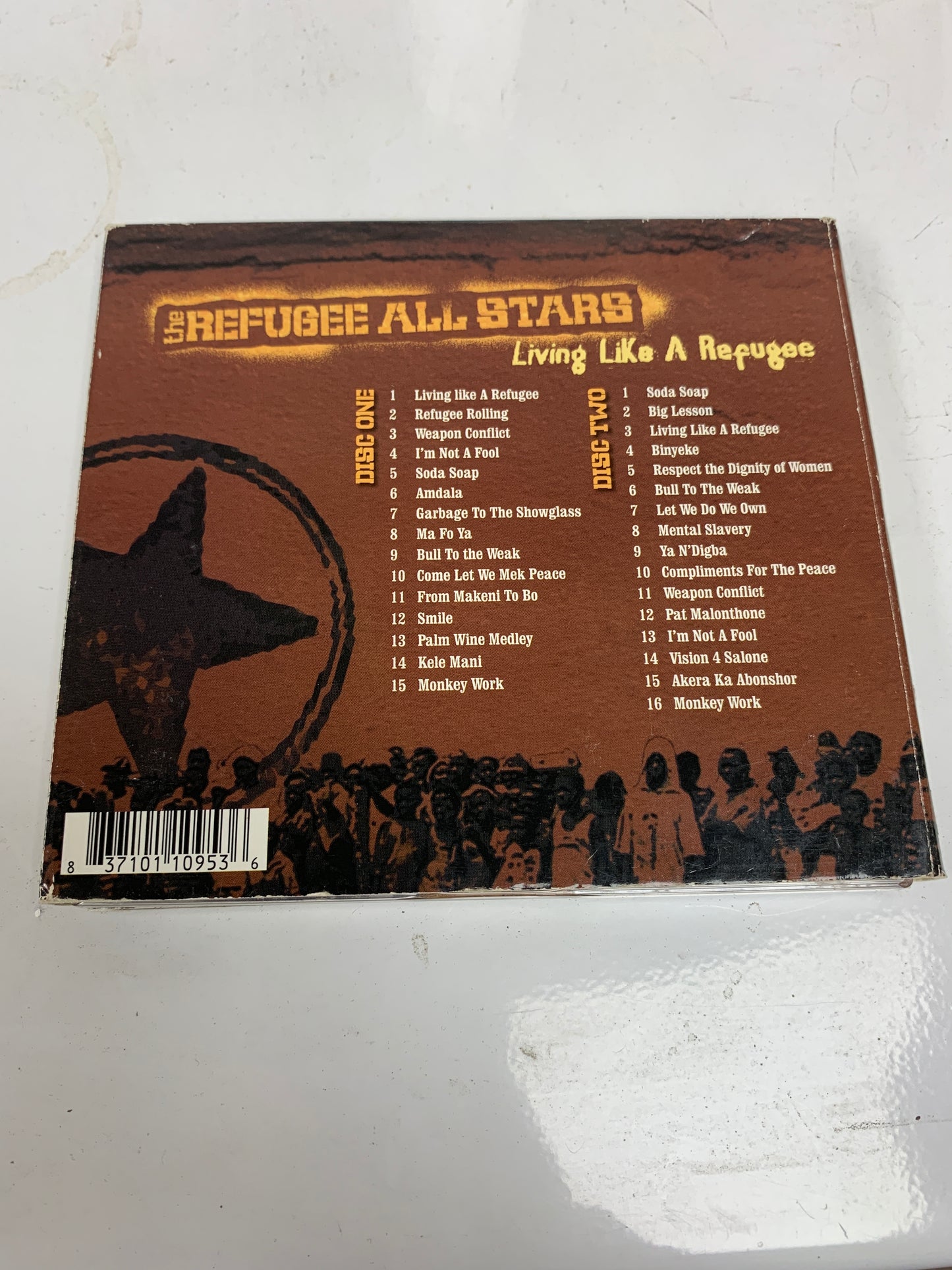 Sierra Leone's Refugee All Stars - Living Like A Refugee (2xCD, Album)