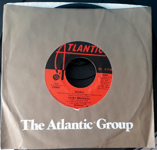 Laura Branigan : Gloria / Living A Lie (7", Single, SP )