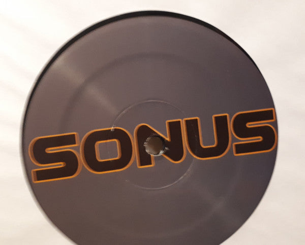 Kelli Hand : Not Giving Up (12", W/Lbl)