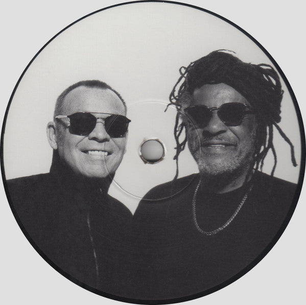 UB40 (2) : Unprecedented (2xLP, Album)