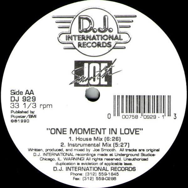 Joe Smooth : I'm Not Givin' Up / One Moment In Love (12")