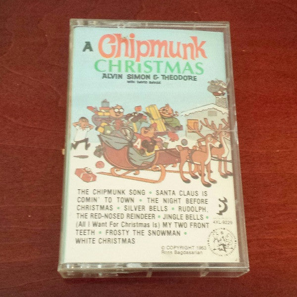 The Chipmunks : A Chipmunk Christmas (Cass, Album, RE, Bar)